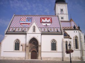 Seramik Çatılı Kilise-Upper Town